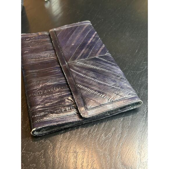 Vintage Eel Skin- Black- Fold Clutch- some wear- retro- 12x8 in inner pockets - Picture 4 of 8